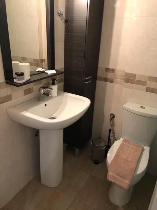 Appartement Kyparissia Cozy Flat - 5Mins Walking From Beach Extérieur photo
